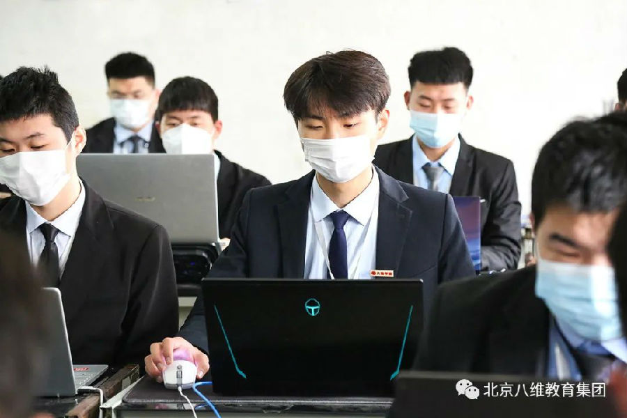 5G智能化時代八維教育打造萬物互聯(lián)風口新領(lǐng)域技能人才