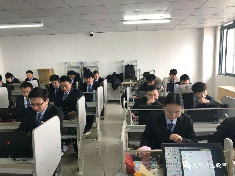 八維教育培訓學校打造軟件測試開發(fā)企業(yè)必不可少技術(shù)人才
