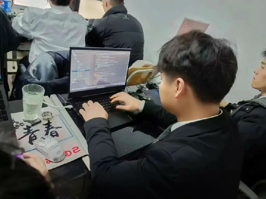 八維職業教育如何應對人工智能時代