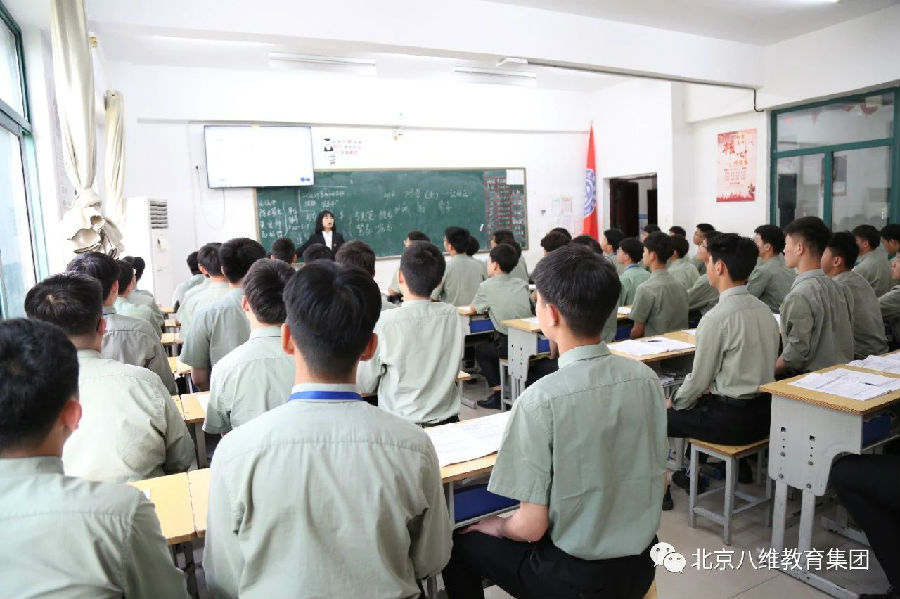 大學(xué)生如何正確選擇嵌入式物聯(lián)網(wǎng)培訓(xùn)機(jī)構(gòu)