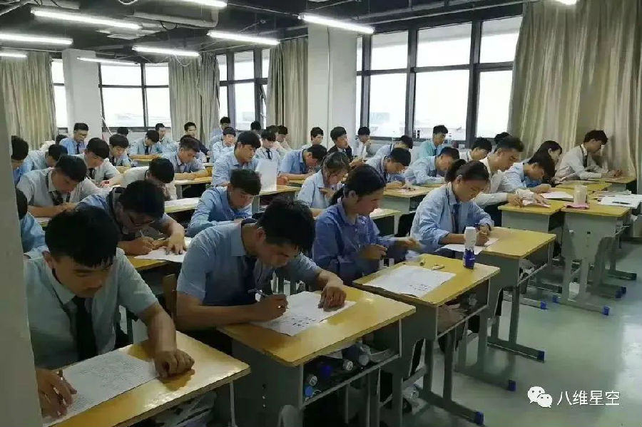 八維學校網(wǎng)站工程專業(yè)實戰(zhàn)鍛造前端精英開啟高薪職業(yè)新篇章