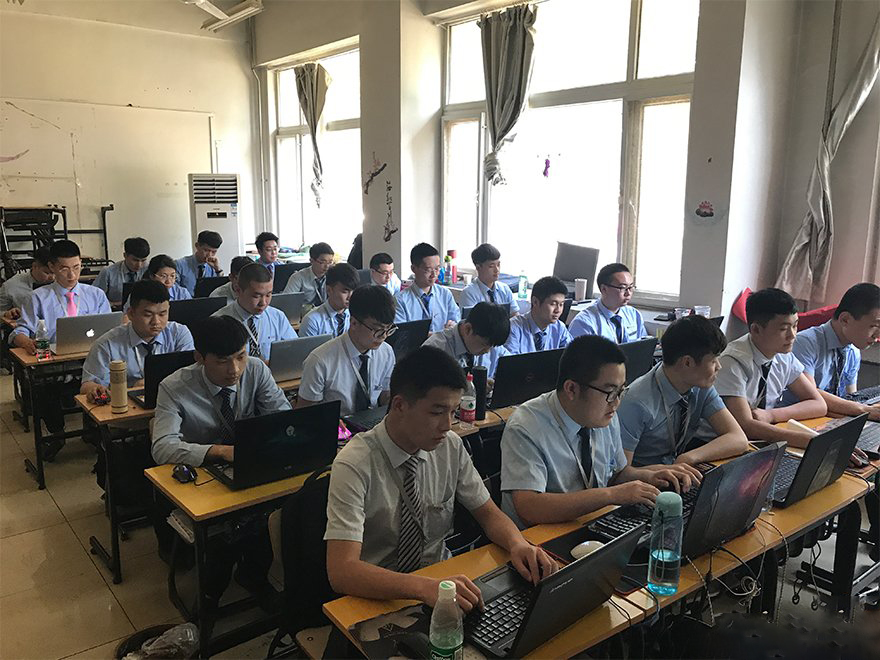 八維教育軟件測試專業(yè)解鎖軟件質(zhì)量密碼匠心鑄就科技未來
