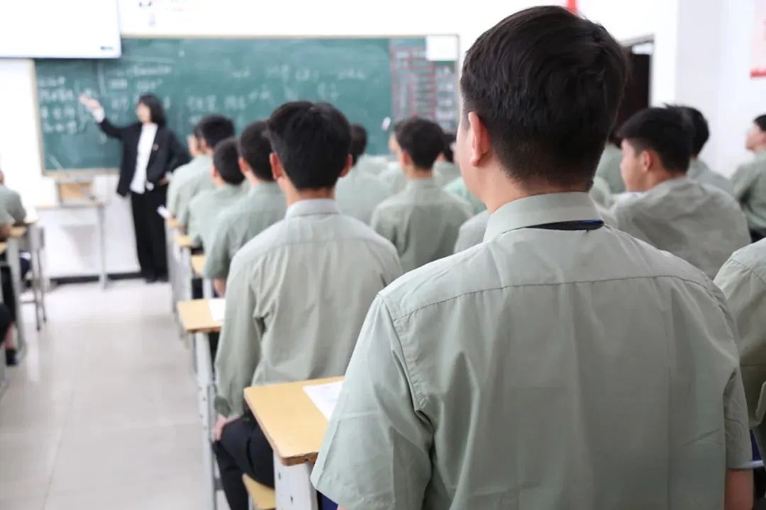 江蘇宿遷八維教育職業(yè)學(xué)校開設(shè)多種高新工科專業(yè)鑄就工學(xué)精英