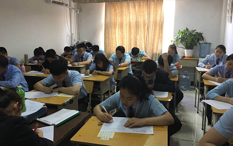 八維教育20.0四階十月全項目體系優勢璀璨打造教育升級新輝煌