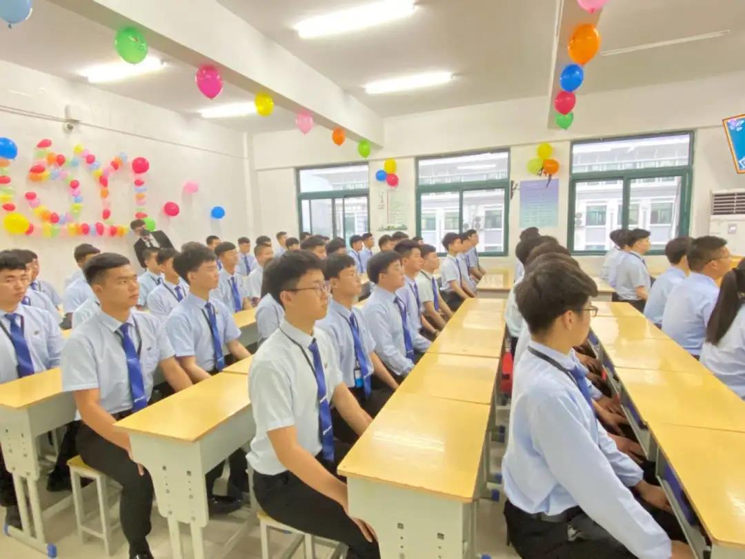 八維教育20.0四階十月全項目體系優勢璀璨打造教育升級新輝煌