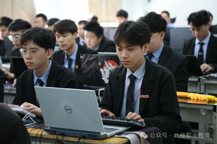 江蘇宿遷八維教育技能人才成長的璀璨寶地點亮行業精英之路