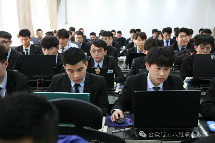江蘇宿遷八維教育塑造頂尖數(shù)字人才引領(lǐng)科技潮流新紀(jì)元