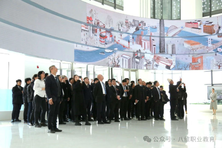 八維職業學校解鎖職業學校新篇章鍛造文科生多元化發展的璀璨舞臺