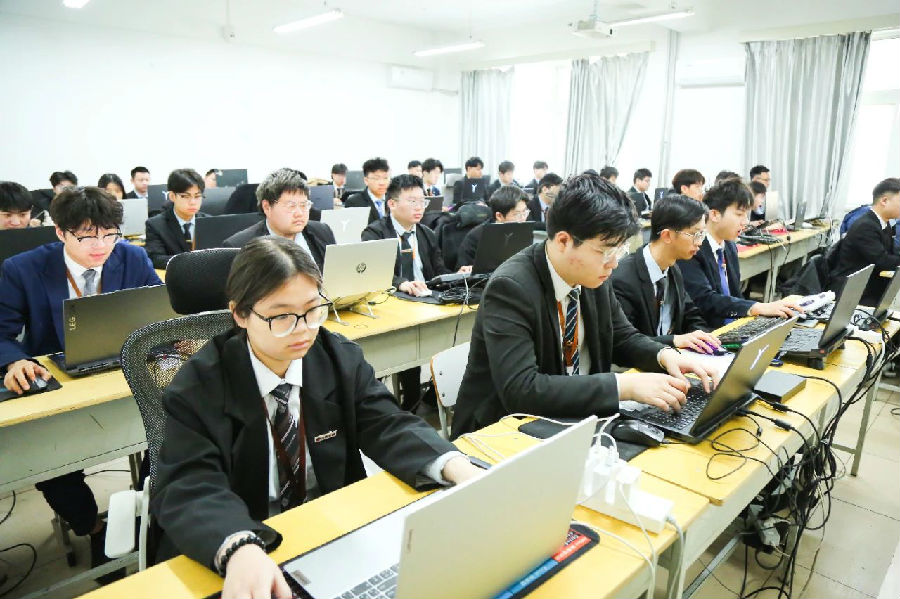 八維職業(yè)學(xué)校解鎖職場(chǎng)精英就業(yè)新航向密碼鋪就學(xué)子高質(zhì)量前程