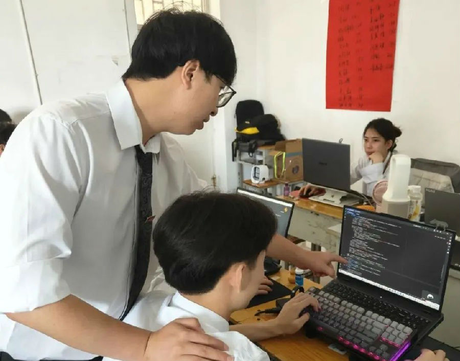 八維職業學校大數據專業風采綻放引領科技潮流解鎖就業薪動力