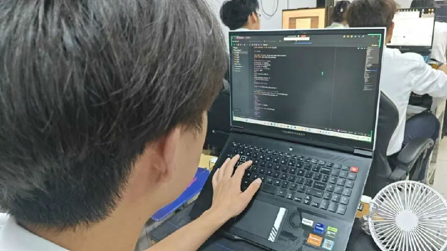 八維職業學校大數據專業風采綻放引領科技潮流解鎖就業薪動力