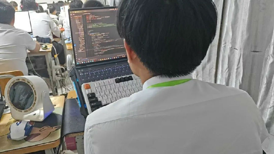 八維職業學校大數據專業風采綻放引領科技潮流解鎖就業薪動力