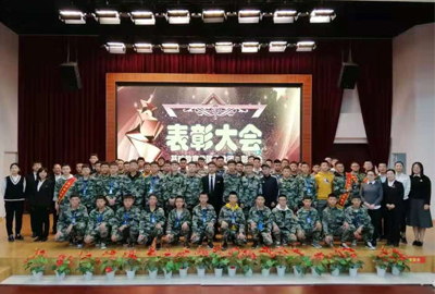 八維職業(yè)學校學子校園生活