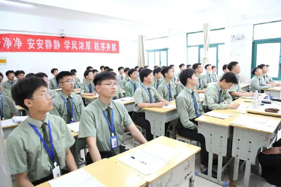 江蘇宿遷八維教育：人工智能浪潮中的教育先鋒，引領未來教育風潮！