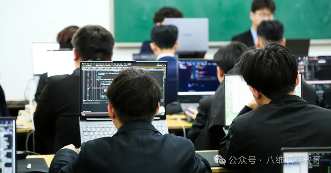 江蘇宿遷八維教育：匠心獨(dú)具，打造職場(chǎng)精英的夢(mèng)幻搖籃！