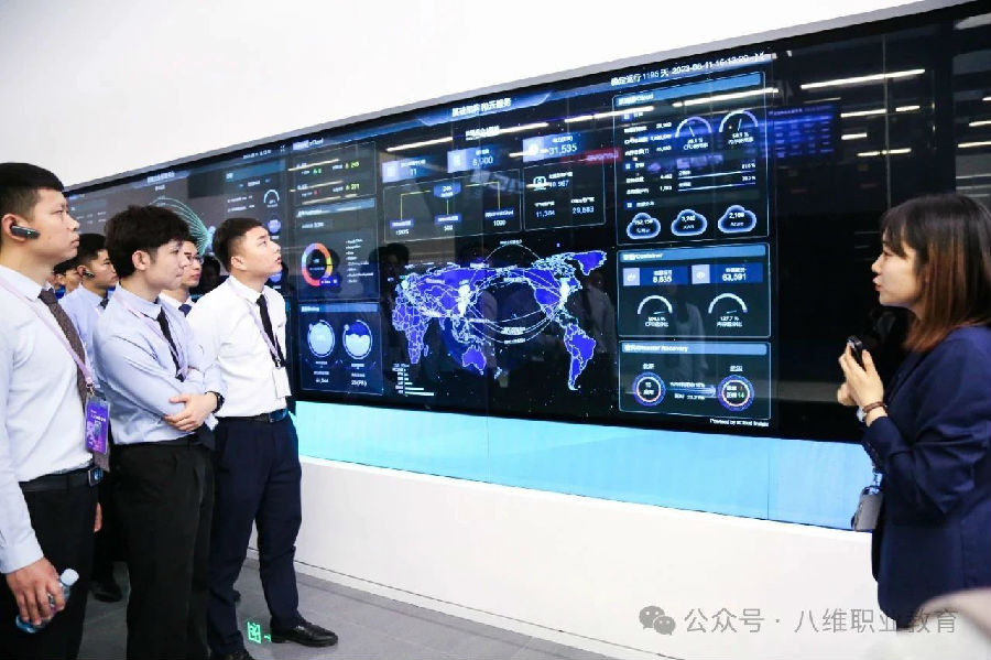 八維職業(yè)學(xué)校：就業(yè)率高企，畢業(yè)生成就業(yè)市場(chǎng)香餑餑！